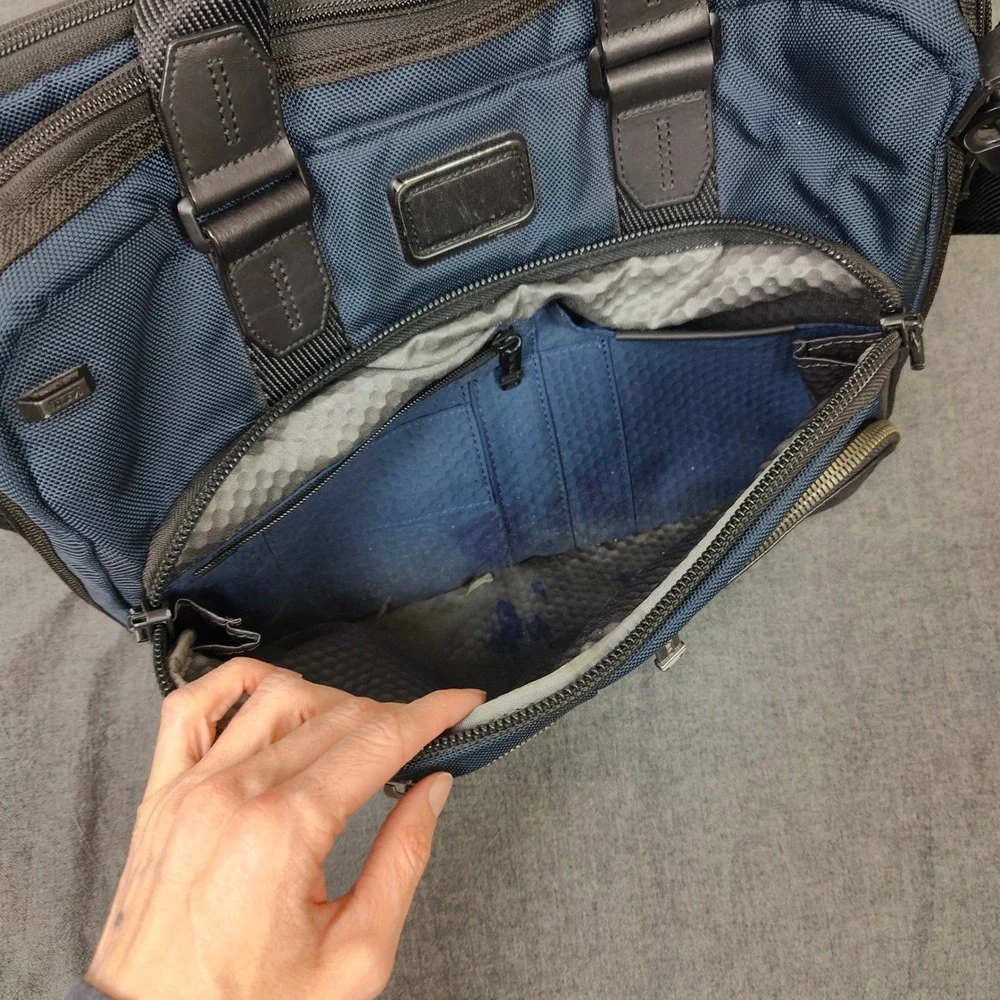 Tumi alpha bravo